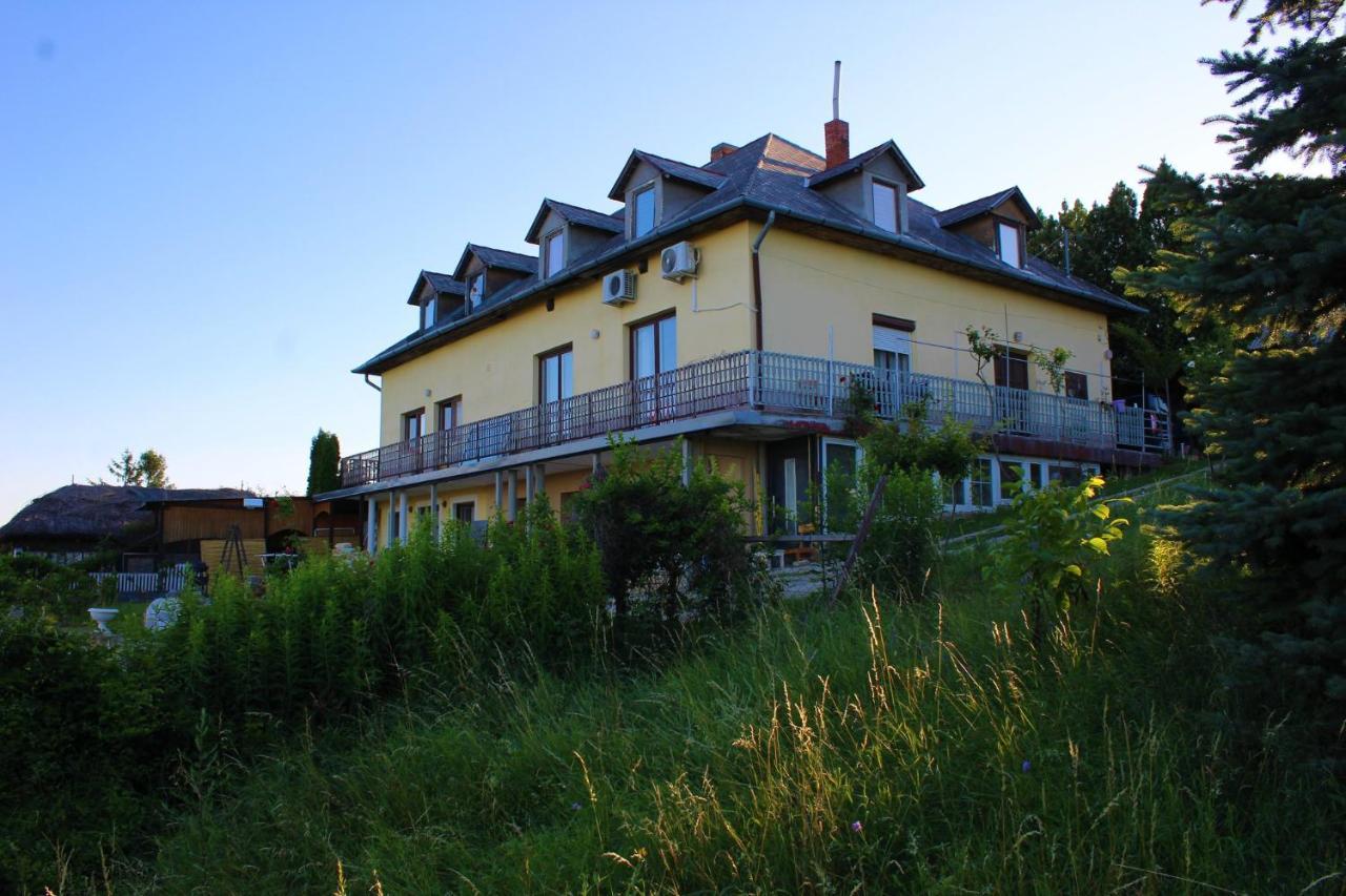 Marikalak Apartment Keszthely Luaran gambar