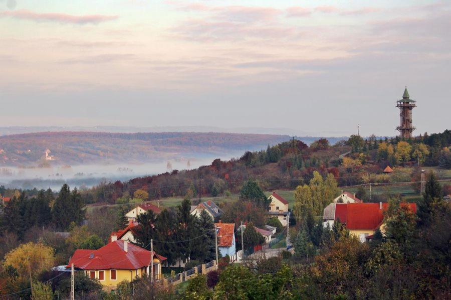 Marikalak Apartment Keszthely Luaran gambar